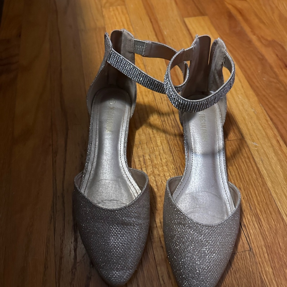Dream Pairs Glittering Gold Heels